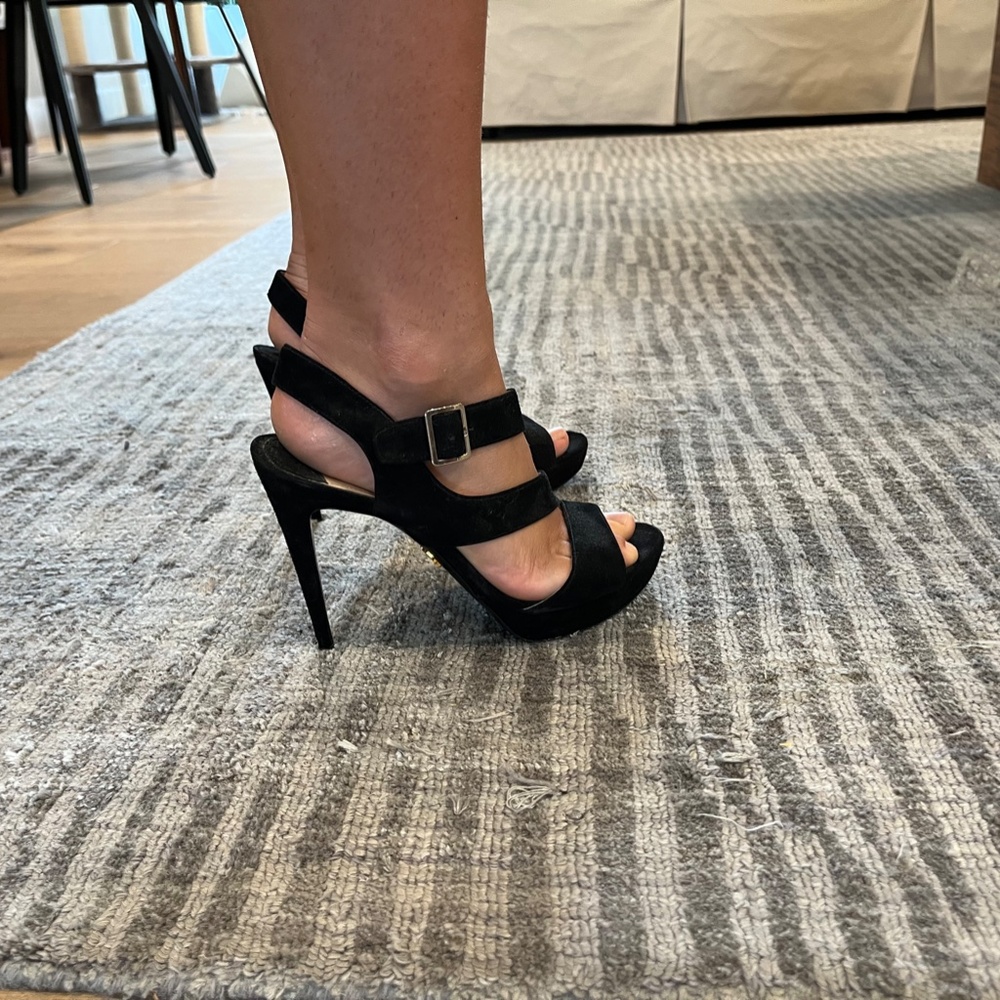 Prada shoes size 7